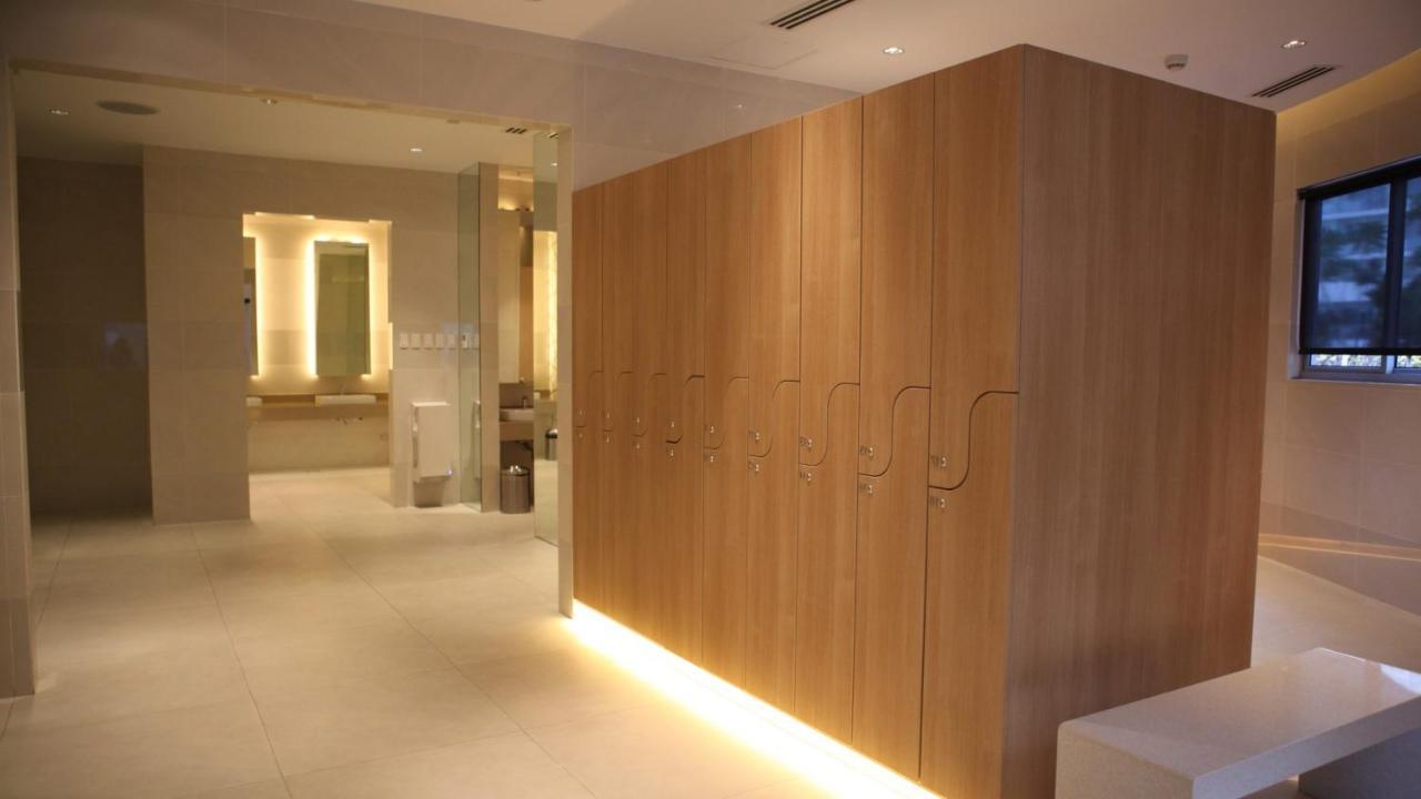 Beach Front Living In The Heart Of The City, Azure Residences Manila Kültér fotó