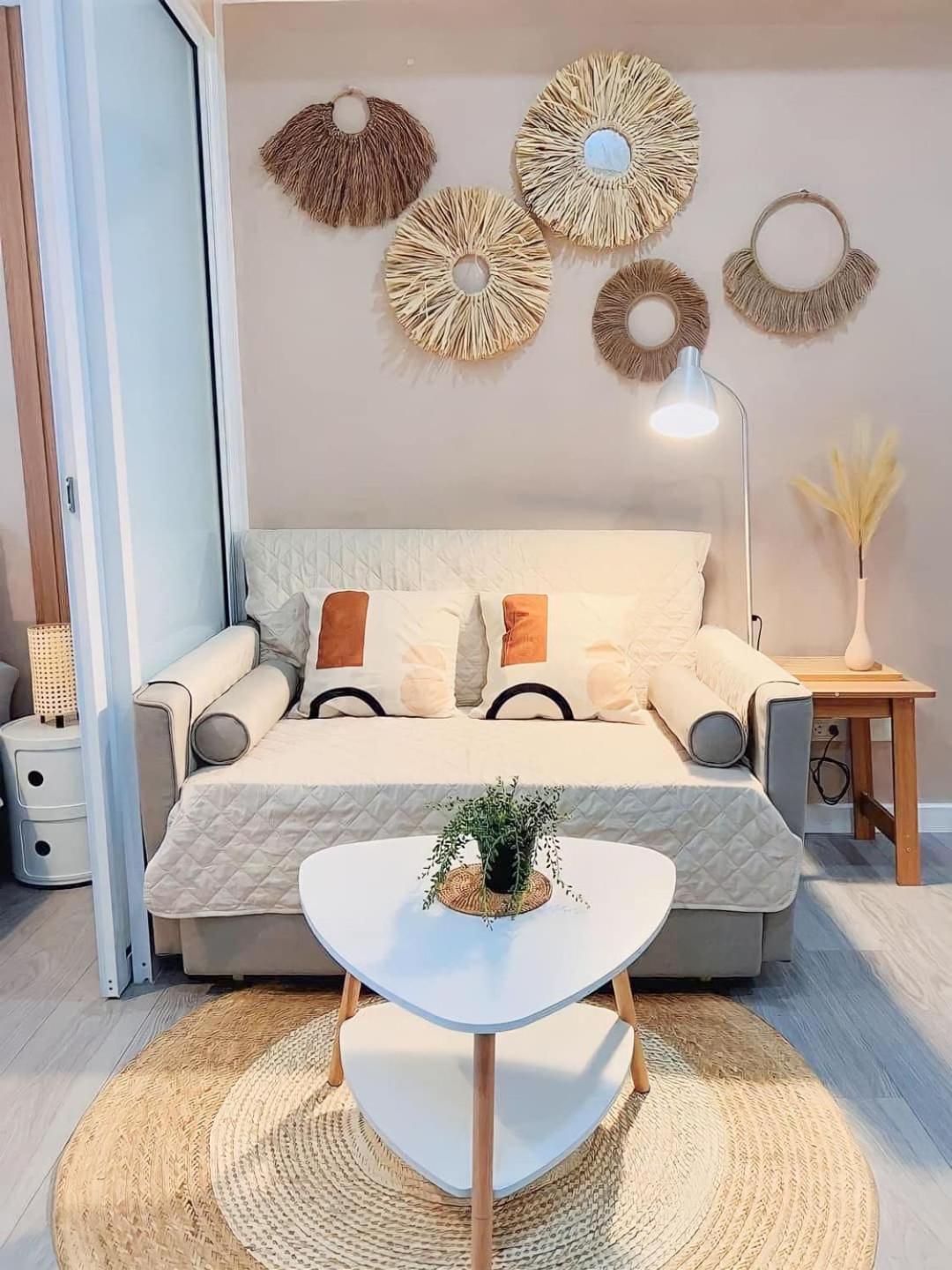 Beach Front Living In The Heart Of The City, Azure Residences Manila Kültér fotó