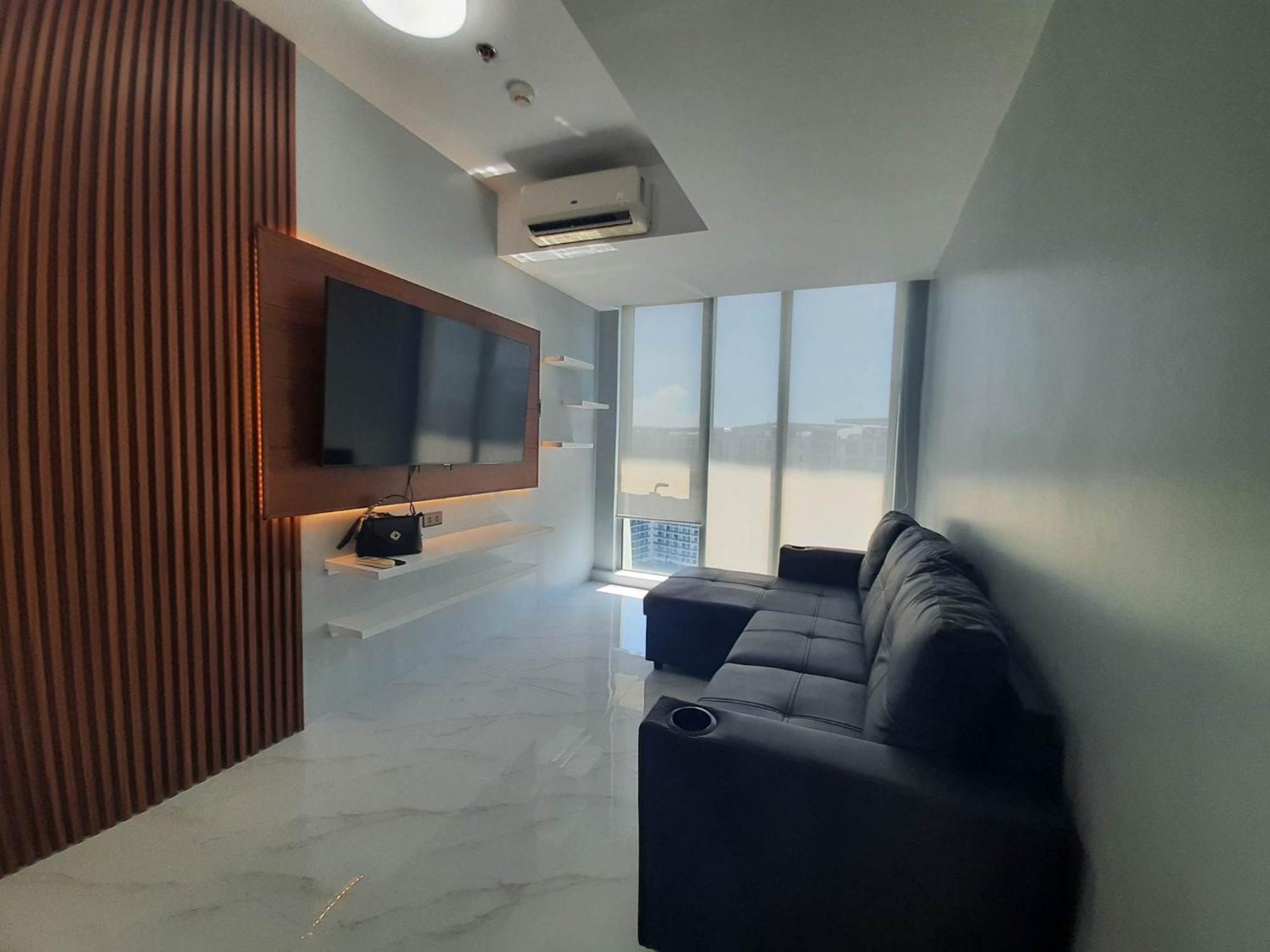 Beach Front Living In The Heart Of The City, Azure Residences Manila Kültér fotó