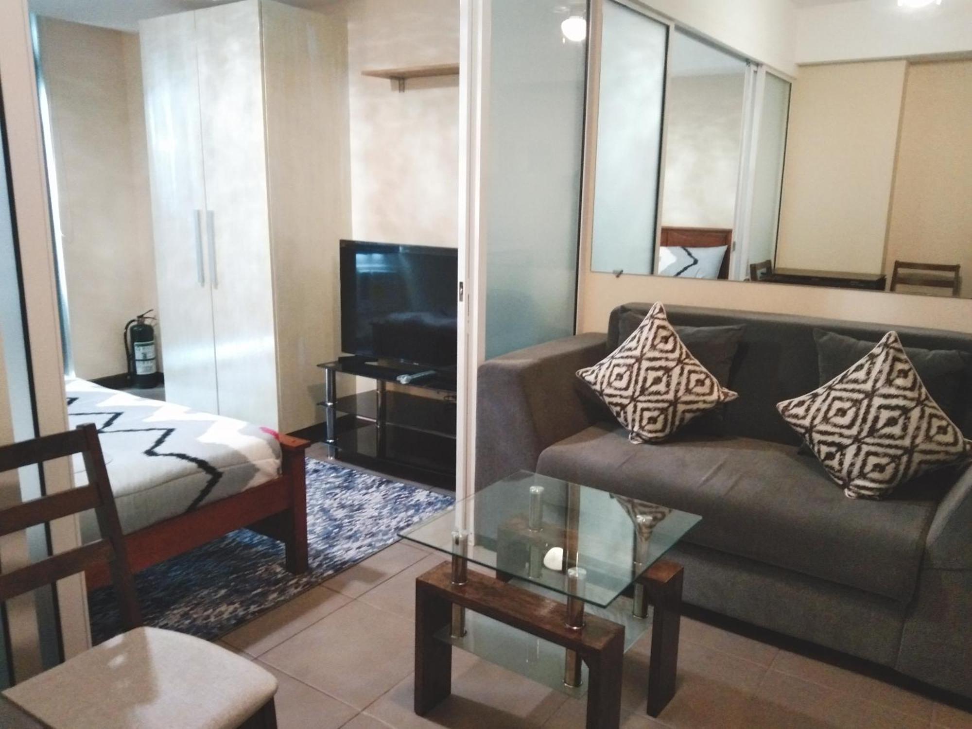 Beach Front Living In The Heart Of The City, Azure Residences Manila Kültér fotó