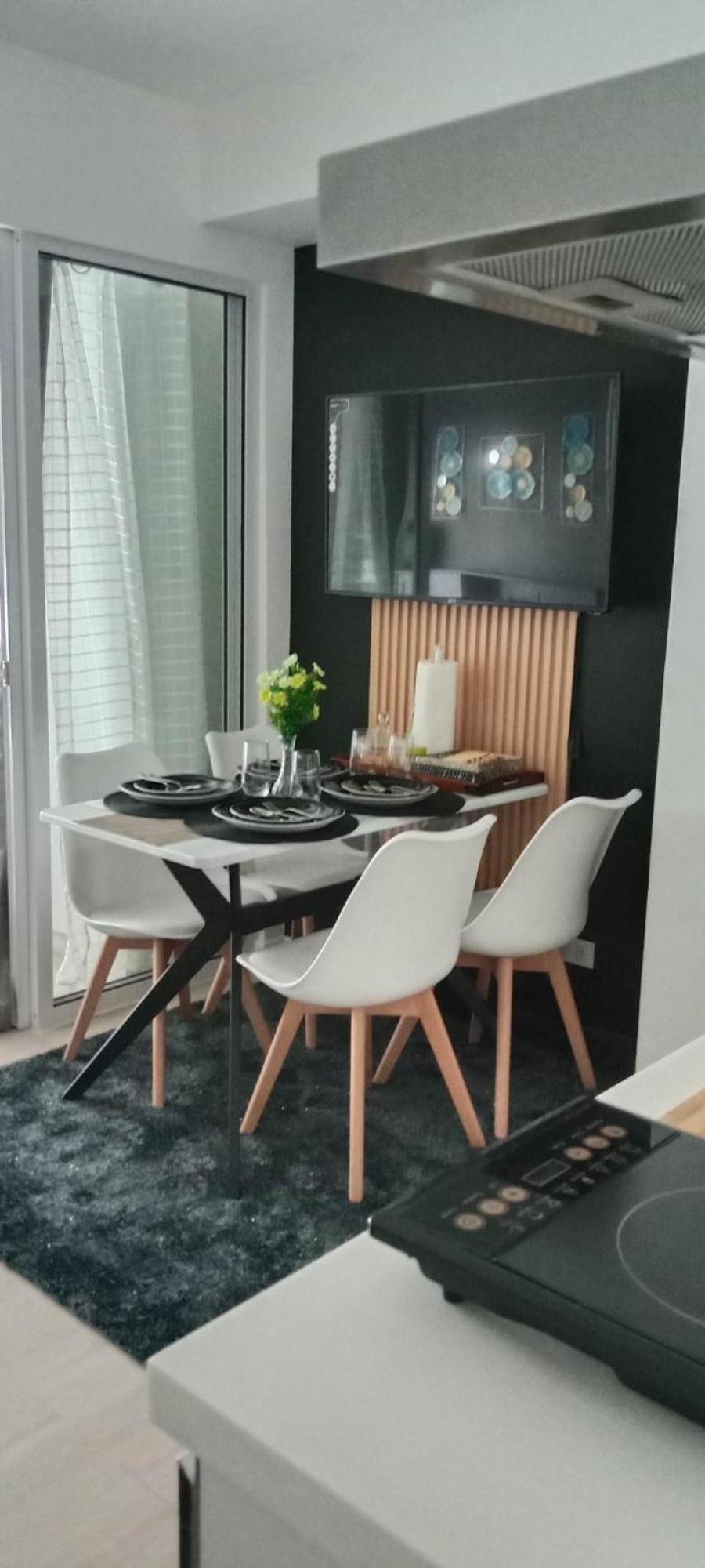 Beach Front Living In The Heart Of The City, Azure Residences Manila Kültér fotó