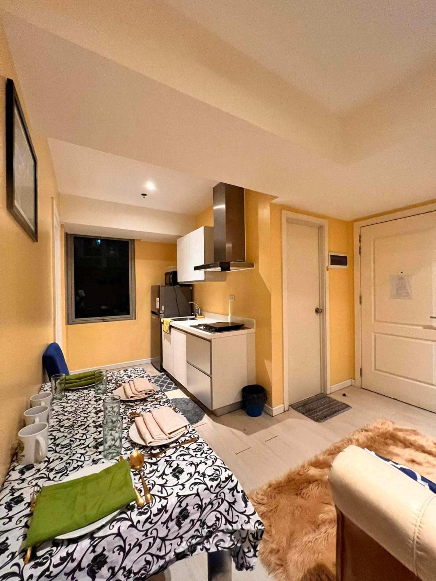 Beach Front Living In The Heart Of The City, Azure Residences Manila Kültér fotó